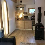 Balatoni Preshaziko 펜션 Szolosgyorok