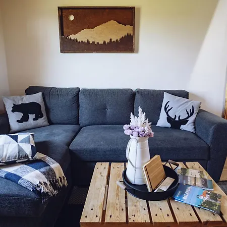 Balatoni Preshaziko 펜션 *