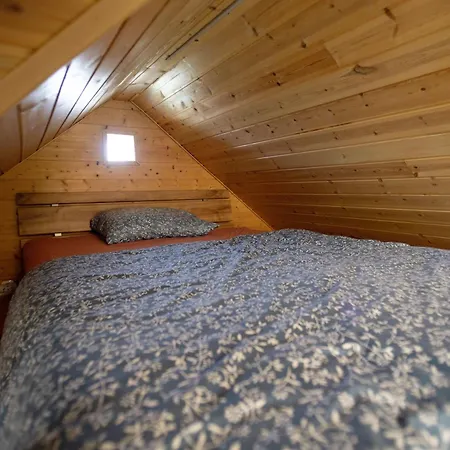 펜션 Balatoni Preshaziko