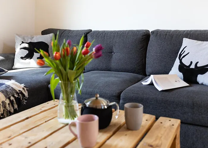 Balatoni Preshaziko * Szolosgyorok